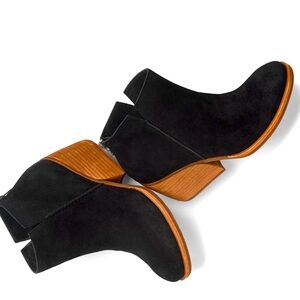 Kork Ease | Chandra Black Suede Booties | Stacked Wooden Heel | Women’s 7.5